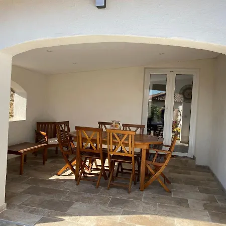 Petite Maison En Pierre Afa