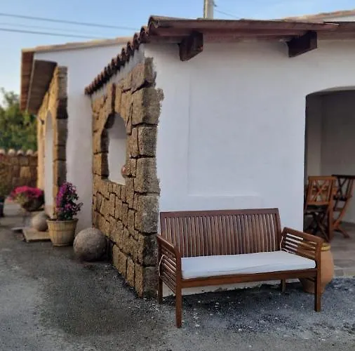 Petite Maison En Pierre